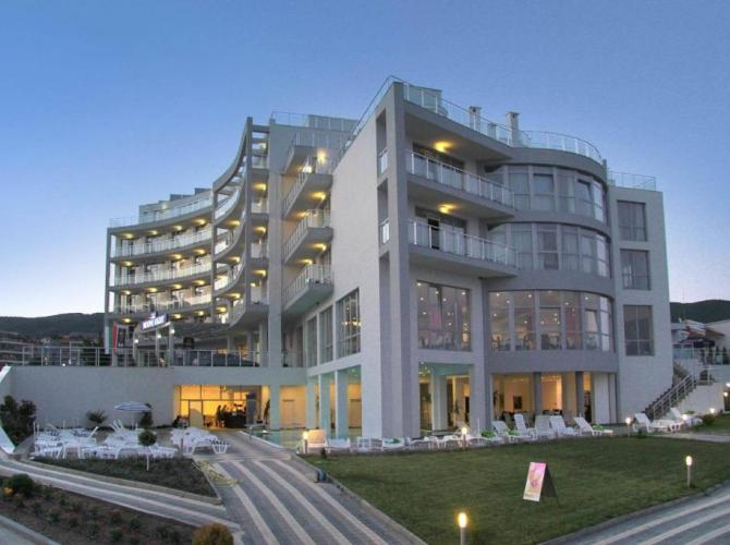 Moonlight Hotel