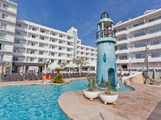 FERGUS Club Pineda Splash