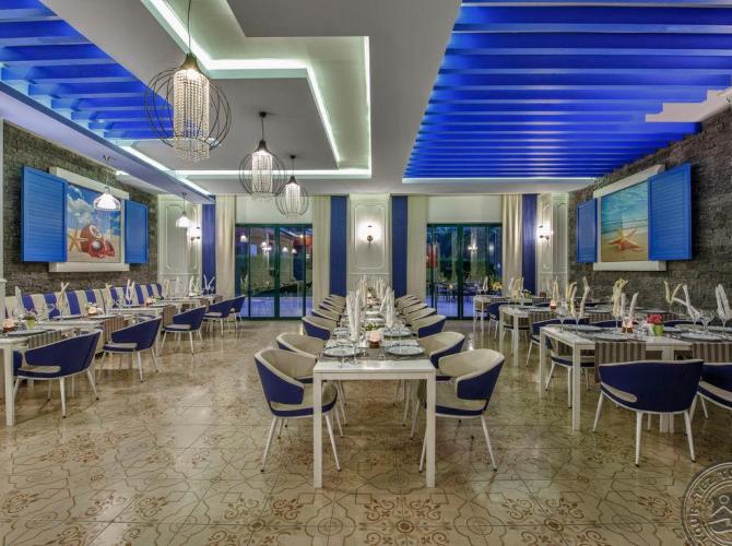DELPHIN DELUXE RESORT