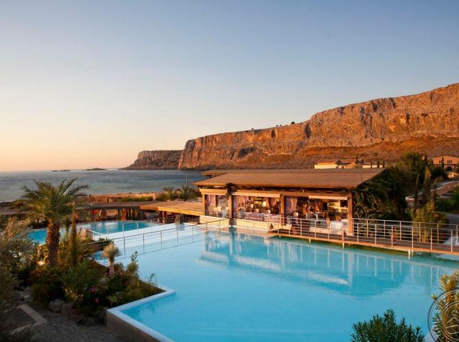 AQUAGRAND ARTISTIC LUXURY BEACH RESORT