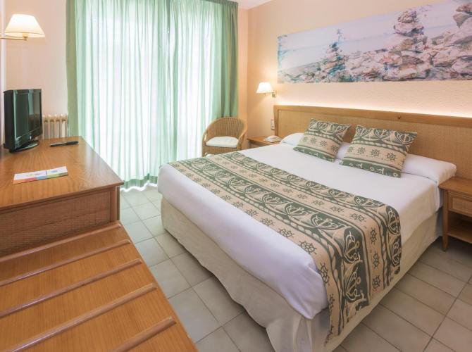 Hotel GHT Oasis Tossa