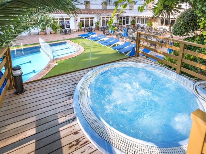 Hotel GHT Neptuno Tossa & Venus SPA