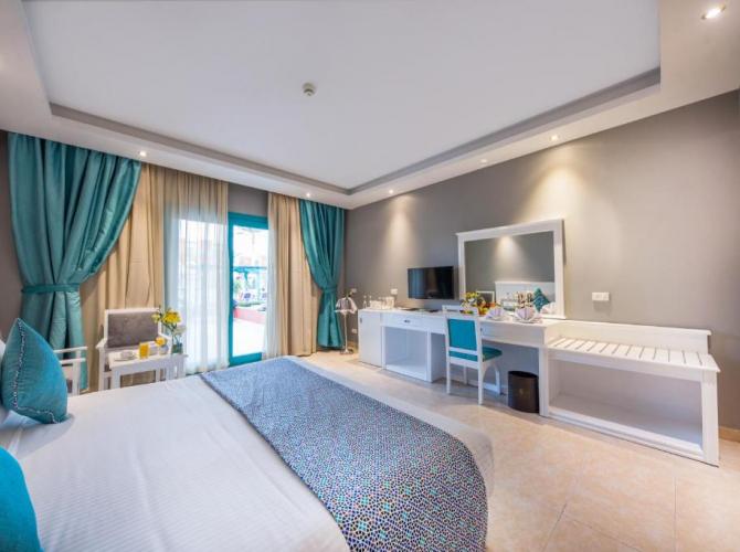 SUNRISE Garden Beach Resort