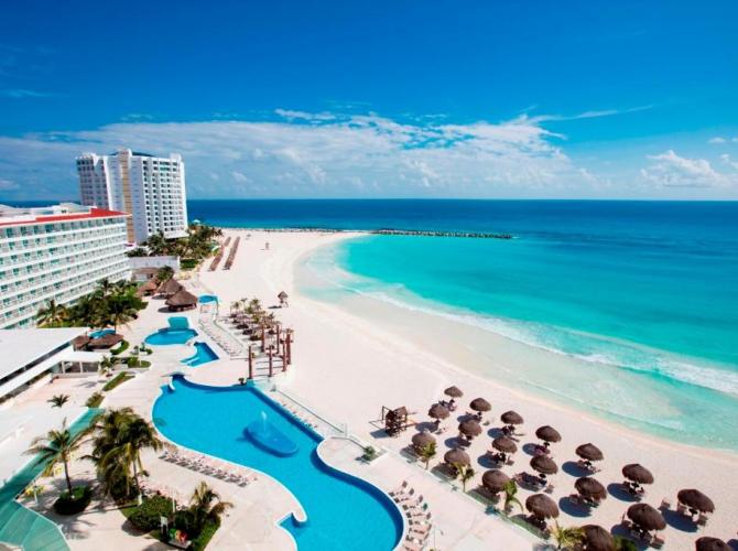 Krystal Resort Cancun