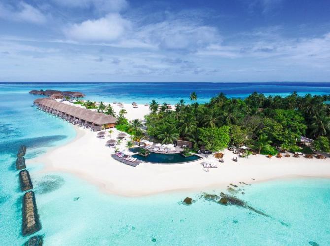 Constance Moofushi Resort Maldives