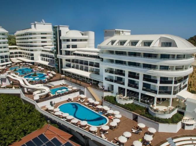 Laguna Beach Alya Resort And Spa