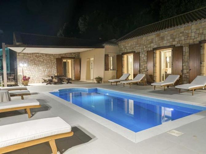 Monambeles Villas