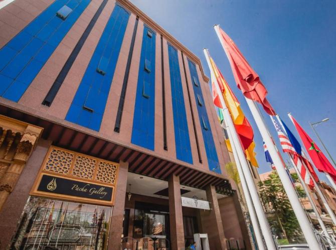Almas Hotel