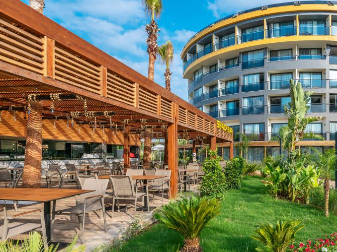 Arnor De Luxe Hotel and Spa