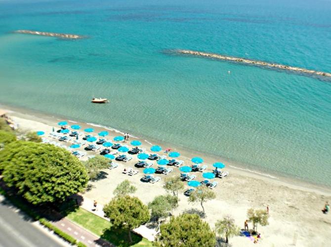 Eden Beach Apartments