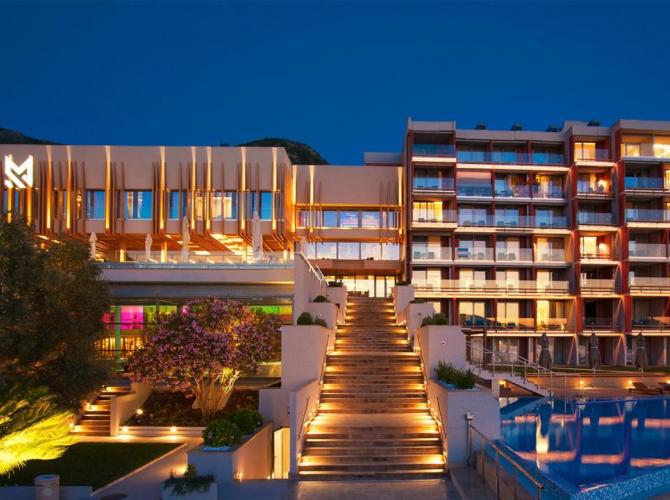 Maestral Resort & Casino
