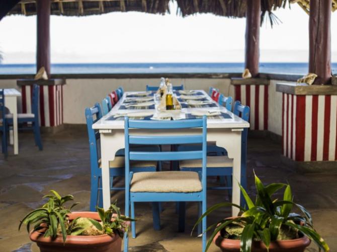 Bahari Beach hotel