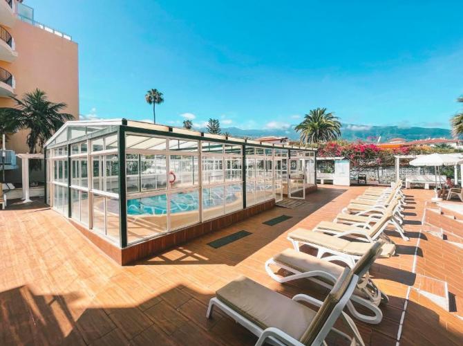 La Carabela Apartamentos
