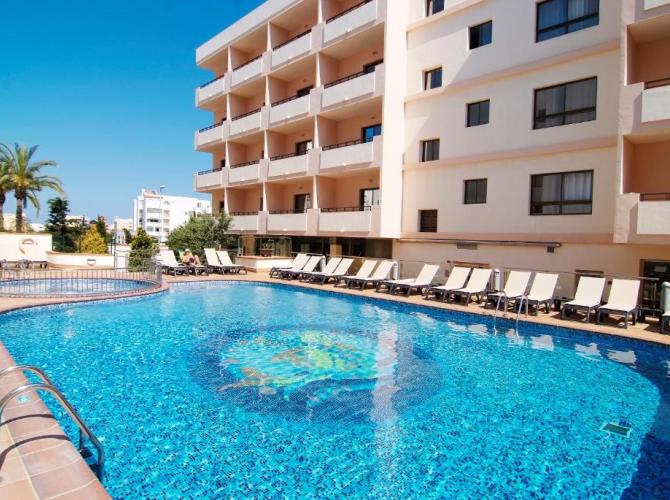 Invisa Hotel La Cala