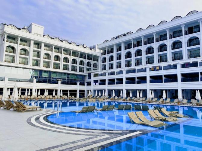 Hotels & Resorts Sunthalia