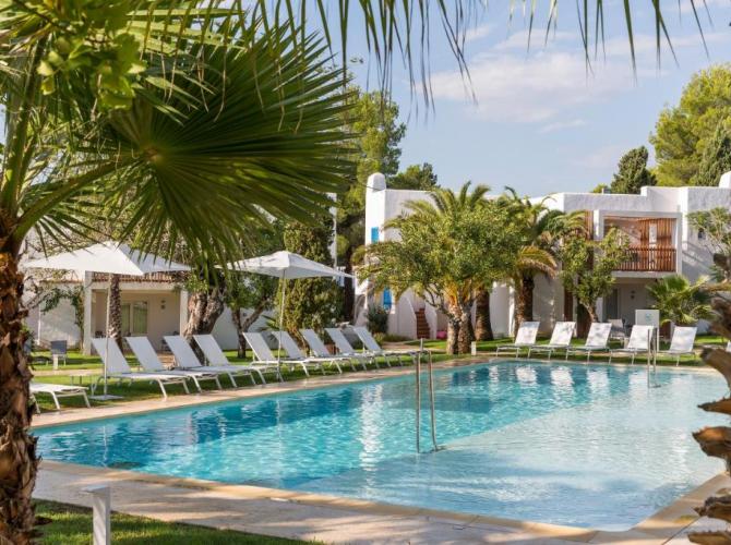 Cala Llenya Resort Ibiza