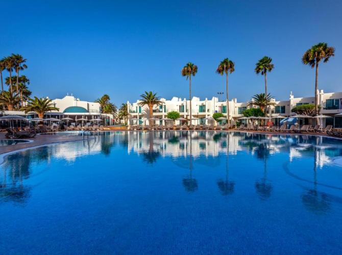 Barcelo Corralejo Sands