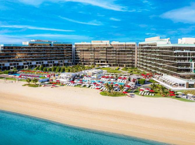 Th8 Palm Dubai Beach Resort, Vignette Collection