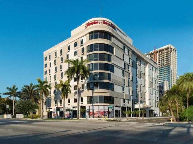 Hampton Inn & Suites Miami Wynwood Design District