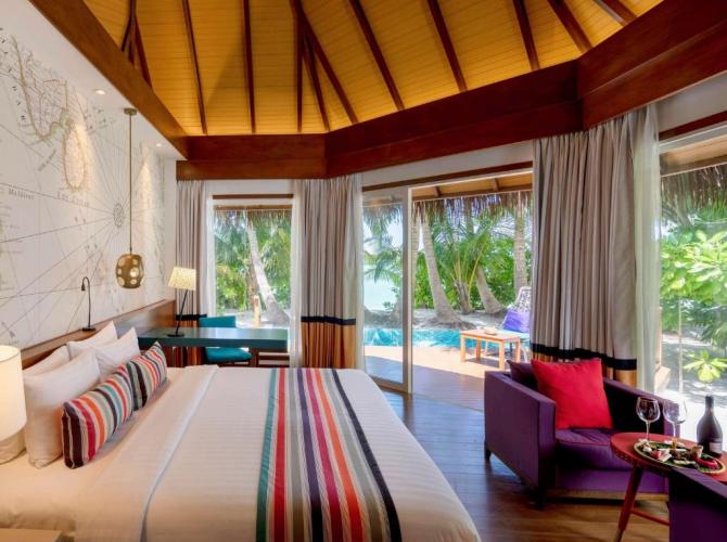 Mercure Maldives Kooddoo Resort