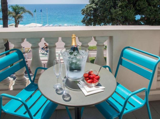 Mercure Nice Marche aux Fleurs