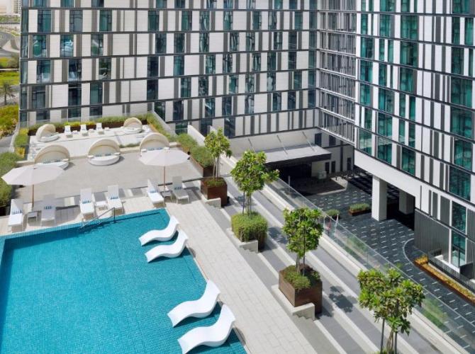 Hotel Staybridge Suites Dubai Al-Maktoum Airport, an IHG