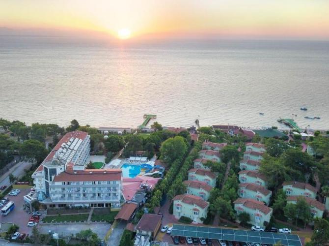 Transatlantik Beach Hotel