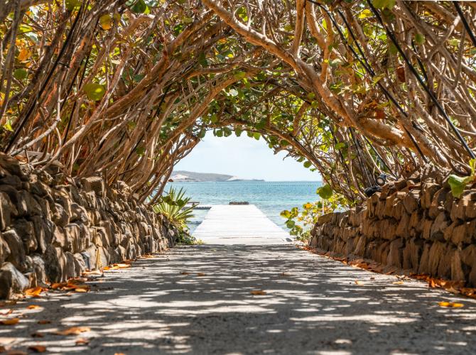 Le Cap Est Lagoon Resort & Spa