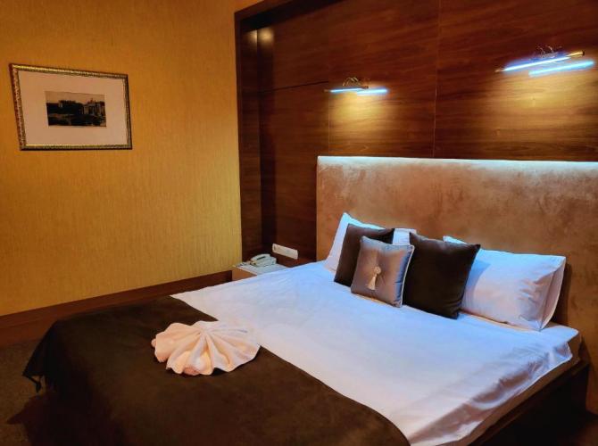 Maxim Pasha Hotel