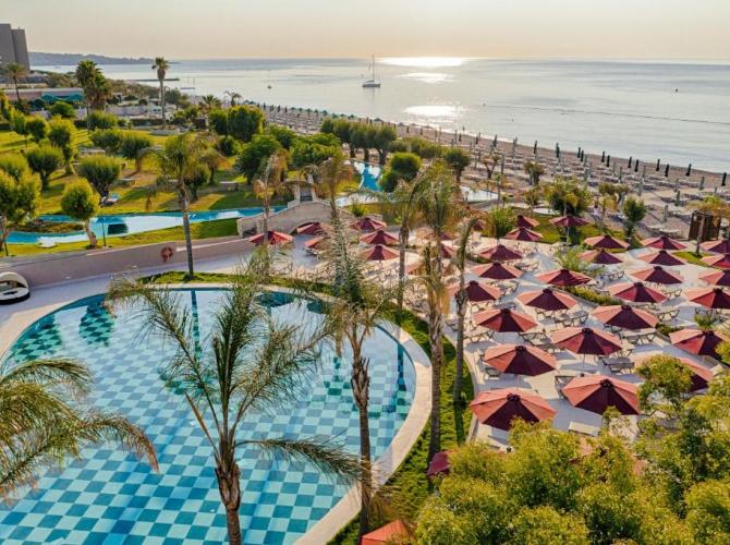 Esperos Palace Hotel