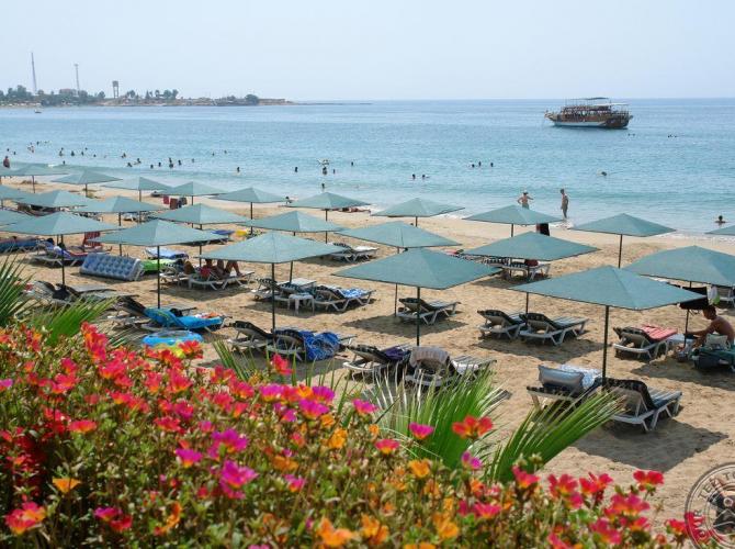 ANTIK HOTEL &amp; GARDEN
