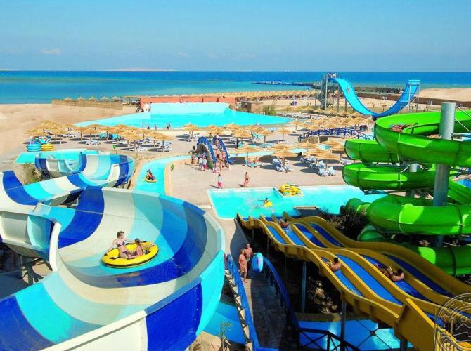 TITANIC BEACH RESORT SPA &amp; AQUA PARK