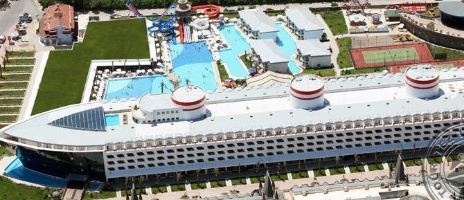 TRANSATLANTIK HOTEL &amp; SPA