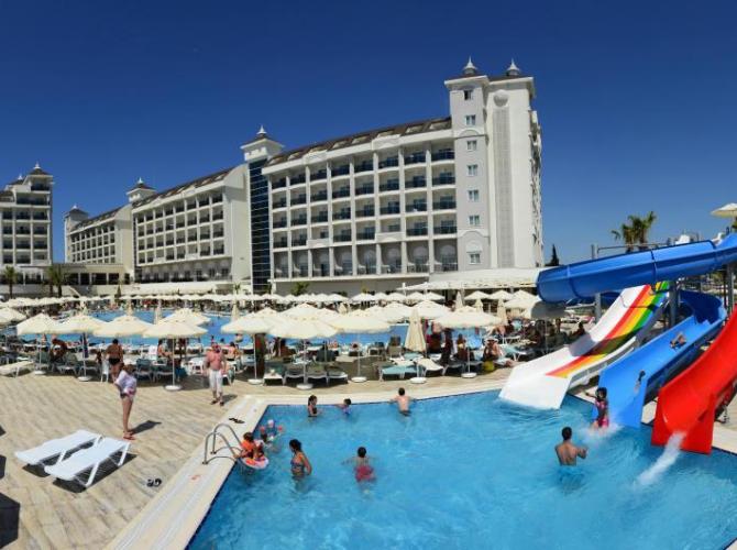 LAKE &amp; RIVER SIDE HOTEL &amp; SPA