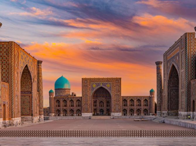 Circuit Asia Centrala - Turkmenistan, Uzbekistan, Tadjikistan, Kazahstan si Kargazstan