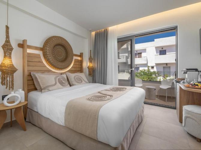 Cabana White Boutique Hotel & Suites