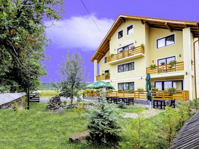 Pensiunea Camves Inn