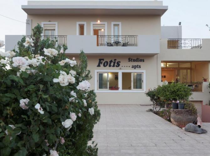 Fotis Studios And Apartments