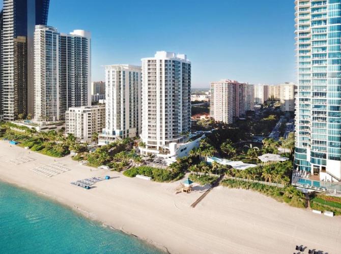 DoubleTree by Hilton Ocean Point Resort - North Miami Beach 