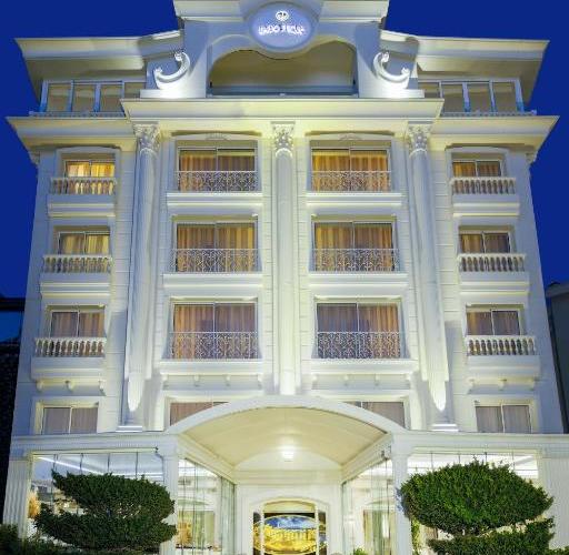 La Boutique Hotel & Suites
